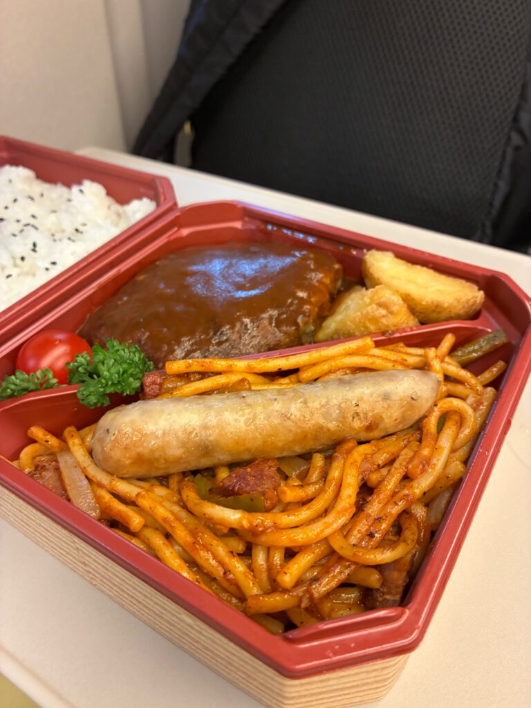 駅弁 つばめグリルの写真