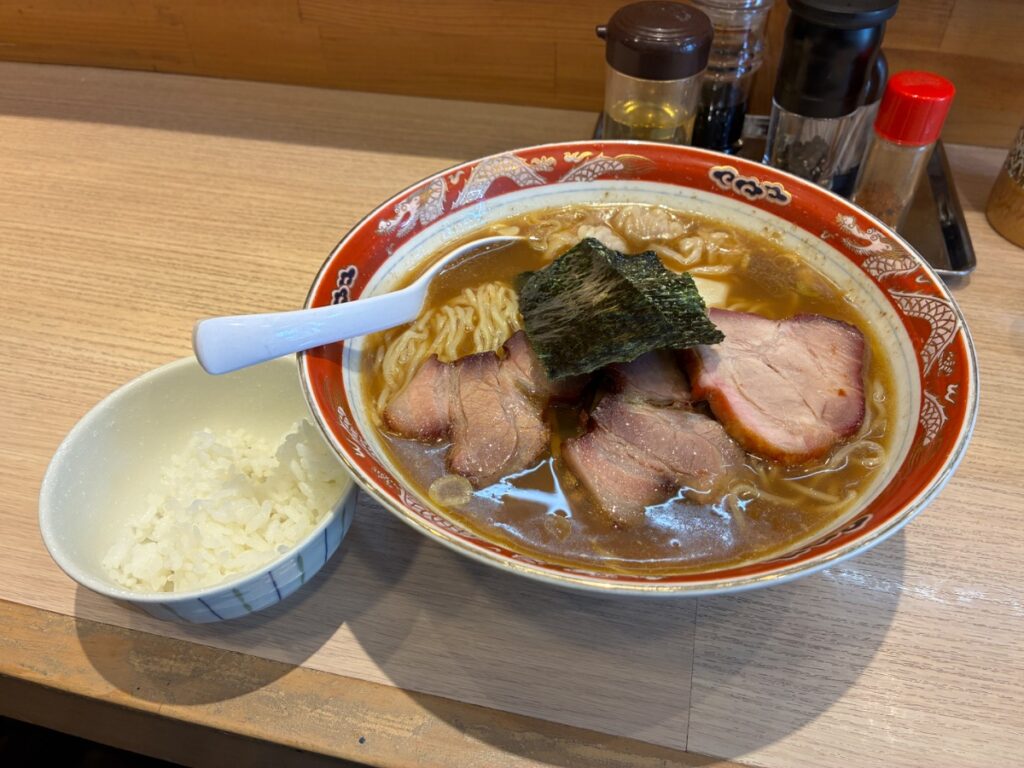 支那ソバ すずきの写真