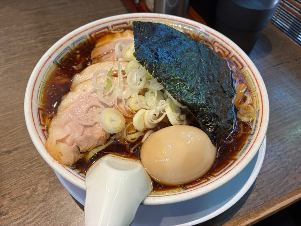 丸 中華そばの写真