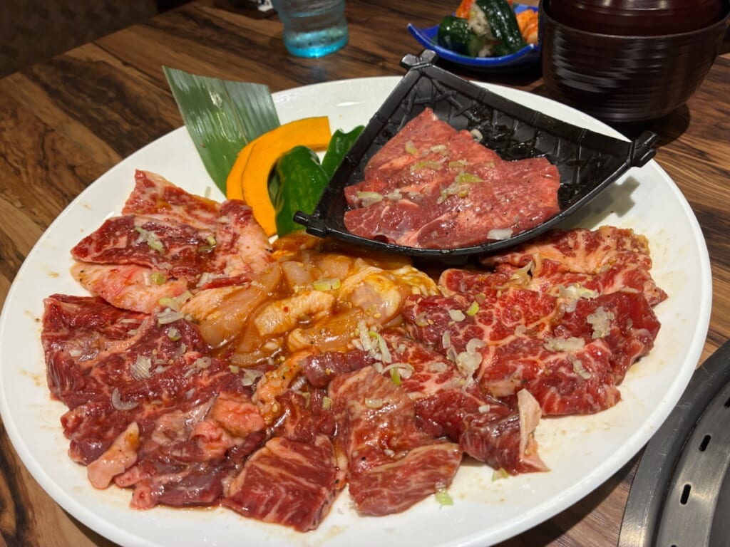 焼肉レストラン 一心亭 十和田店のプレミアム大皿盛合せ（360g／2名様）