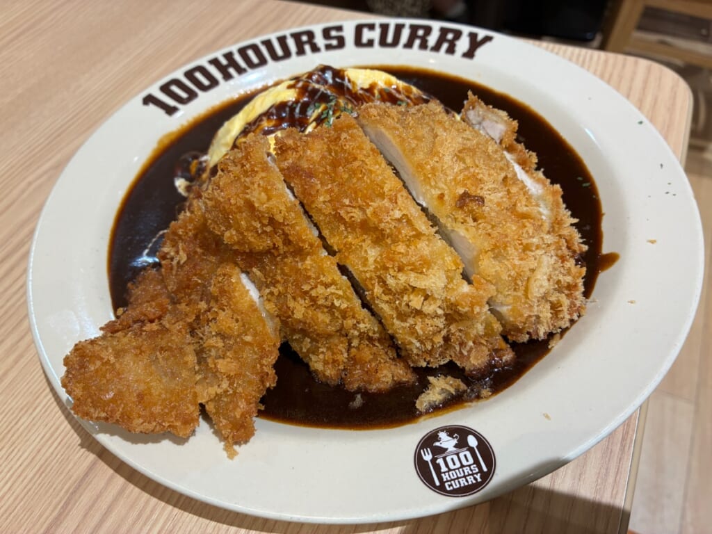 100時間カレー イオンモール下田店のとろとろ卵のオムカツ