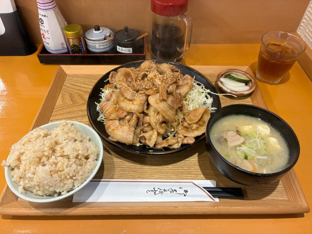 とん汁と玄米の店 檍食堂（あおきしょくどう）の写真