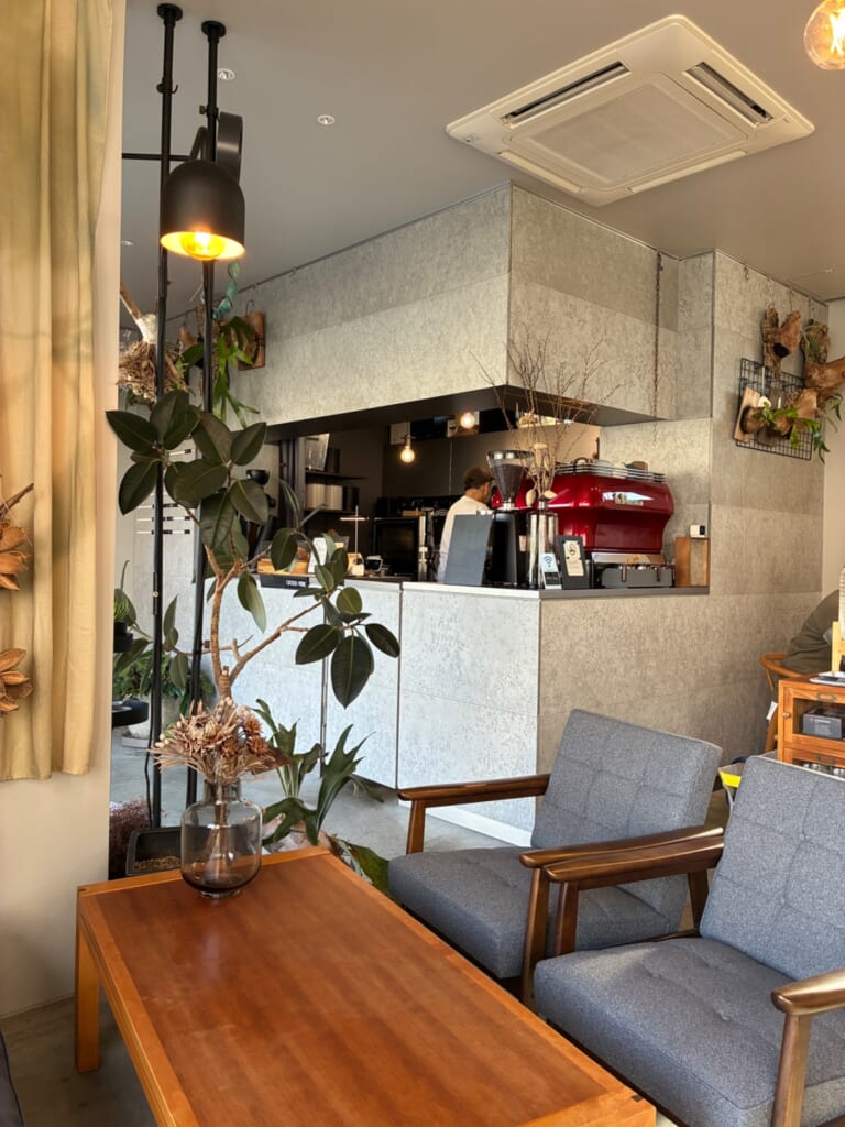 fluff coffee plus（フラッフコーヒープラス）の店内