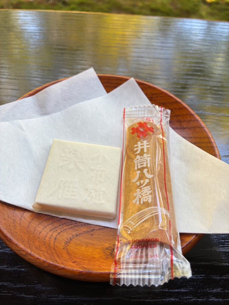 修禅寺 庭園茶席のお茶とお菓子